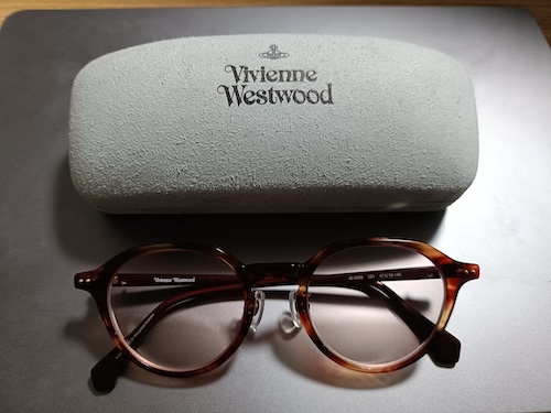 イノチグラス・ヴィヴィアン・ウエストウッド・カラーレンズ赤